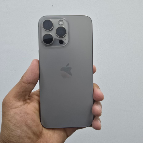 Apple iPhone 15 Pro Max 256Gb Natural Titanium (Б/У)
